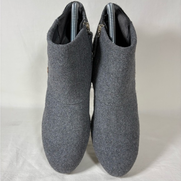 Dr. Scholl's Women's CREATE Mid Gray Flannel Wedge Side Zip Bootie SZ 8M - Picture 4 of 13